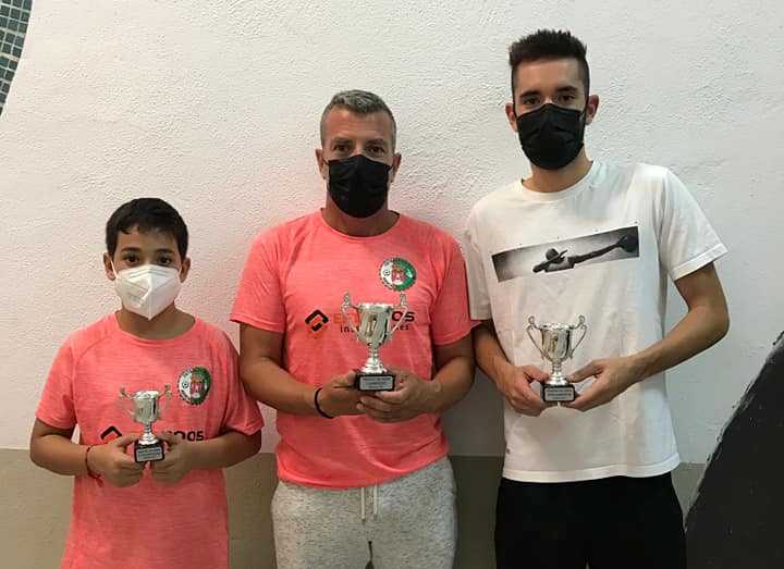 El Fútbol Chapas Huércal triunfa en la Feria de Almería