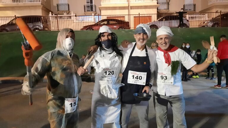 200 participantes hacen brillar a la Carrera de San Silvestre de Huércal de Almería
